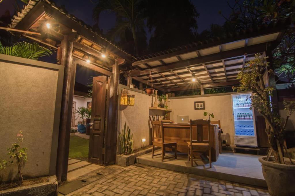 Bale Seminyak Apartment Exterior photo